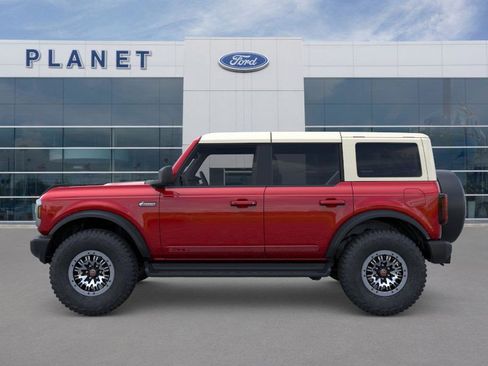 New 2026 Ford Bronco Outer Banks w/ Sasquatch Package image 3