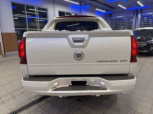 Used 2002 Cadillac Escalade EXT image 9