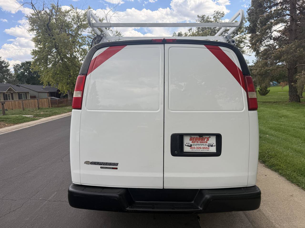 Used 2013 Chevrolet Express 1500 AWD image 4