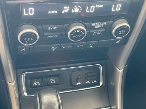 Used 2019 Subaru Ascent Limited w/ Popular Package #3 AWD/4WD image 19