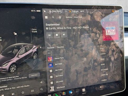 Used 2023 Tesla Model Y 2WD image 10