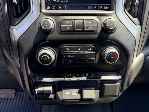 Used 2023 Chevrolet Silverado 2500 LT AWD/4WD image 23