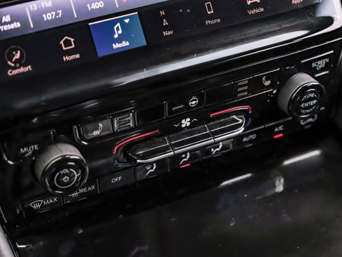 Used 2021 Jeep Grand Cherokee L Limited w/ Trailer Tow Group (B) image 27