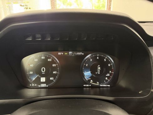 Used 2016 Volvo XC90 T5 Momentum FWD image 30