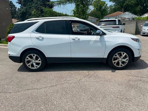 Used 2018 Chevrolet Equinox Premier w/ LPO, Cargo Package AWD/4WD image 4