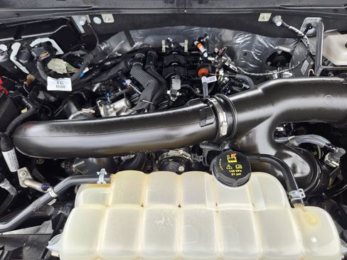 Certified 2025 Ford Expedition Max Platinum image 35