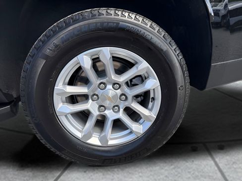 Used 2025 Chevrolet Tahoe LT AWD/4WD image 40
