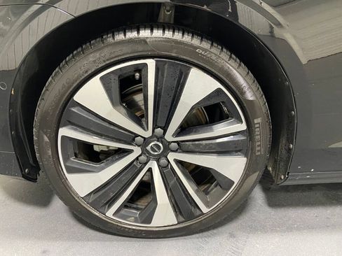 Used 2023 Volvo S60 B5 Ultimate image 5