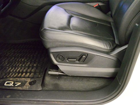 Used 2022 Audi Q7 Premium Plus w/ Premium Plus Package image 26