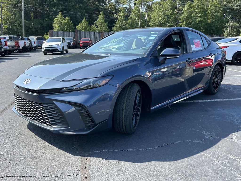 New 2026 Toyota Camry Hybrid FWD image 7