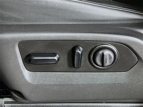 Used 2020 GMC Sierra 1500 SLT w/ SLT Premium Plus Package image 11