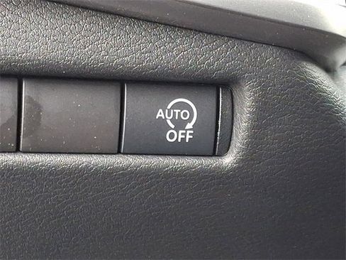 Used 2025 Nissan Kicks SV image 26