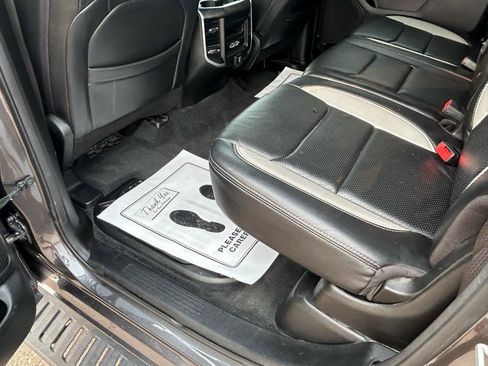 Used 2020 RAM 1500 Big Horn AWD/4WD image 9