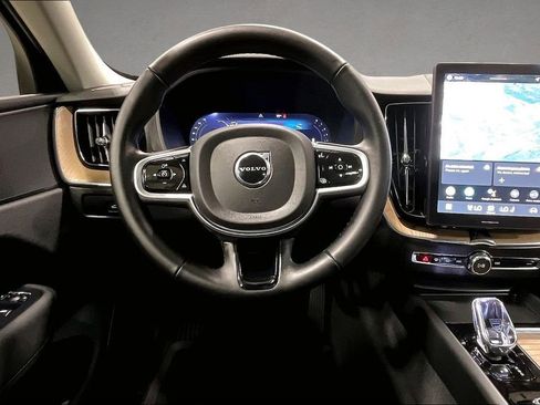 Certified 2026 Volvo XC60 B5 Plus w/ Climate Package AWD/4WD image 8