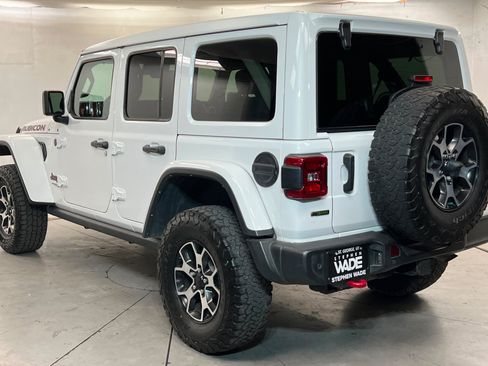Used 2021 Jeep Wrangler Unlimited Rubicon AWD/4WD image 3