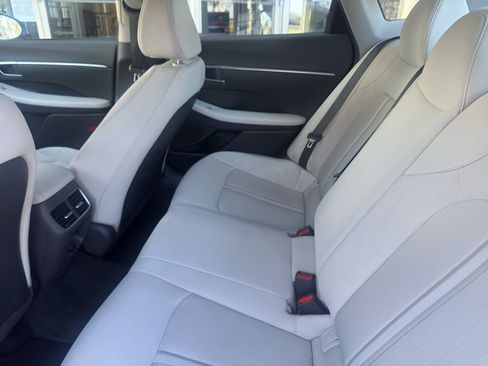 Used 2021 Hyundai Sonata SEL image 8