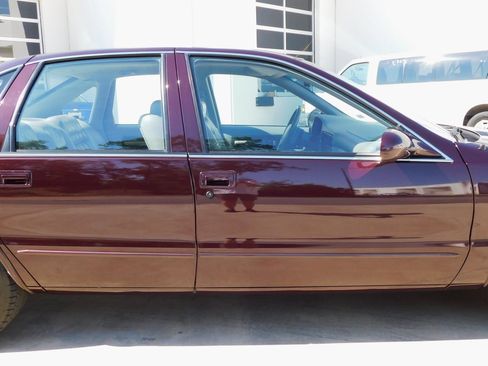 Used 1996 Chevrolet Impala SS RWD image 30