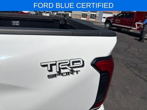Used 2024 Toyota Tacoma TRD Sport AWD/4WD image 29