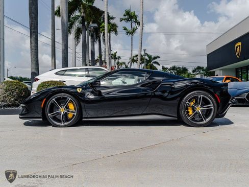 Used 2023 Ferrari 296 GTB RWD image 2