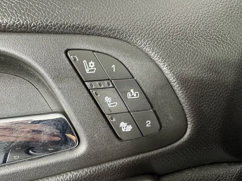 Used 2011 GMC Sierra 1500 Denali image 38