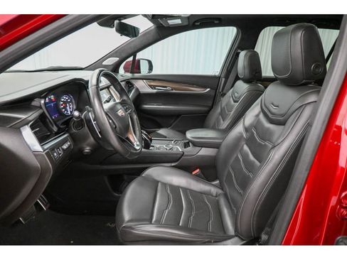 Certified 2023 Cadillac XT6 Sport w/ Platinum Package image 40