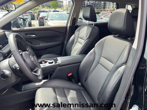 Certified 2023 Nissan Rogue SV w/ SV Premium B Package AWD/4WD image 9