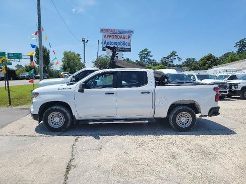 Used 2025 Chevrolet Silverado 1500 W/T RWD image 4