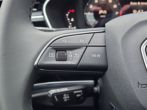 New 2025 Audi Q3 2.0T Premium image 17