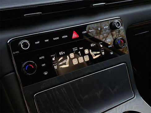 Used 2026 Genesis GV80 3.5T Prestige image 13