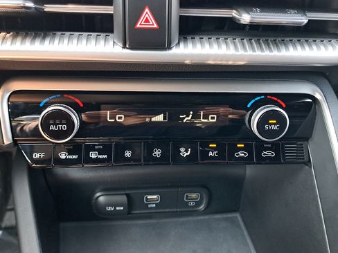 Used 2022 Kia K5 GT-Line FWD image 33