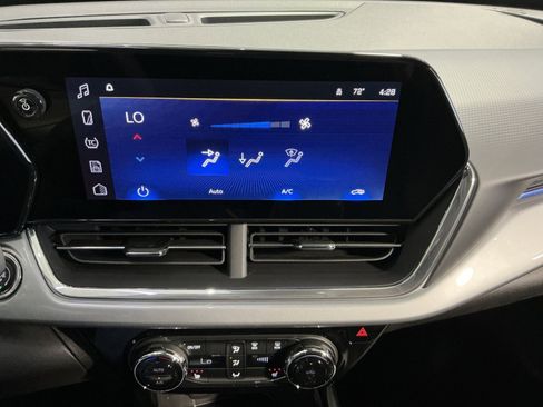 New 2026 Chevrolet Trax LT FWD image 21
