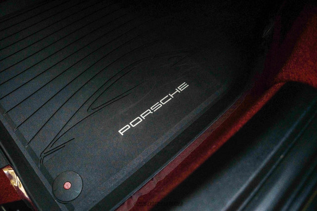 Used 2016 Porsche Cayman RWD image 30