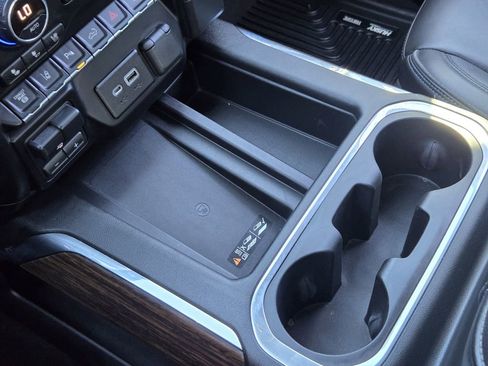 Used 2020 Chevrolet Silverado 2500 High Country w/ Z71 Off-Road Package image 20