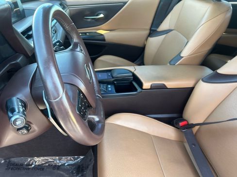 Used 2021 Lexus ES 300h w/ Premium Package FWD image 20