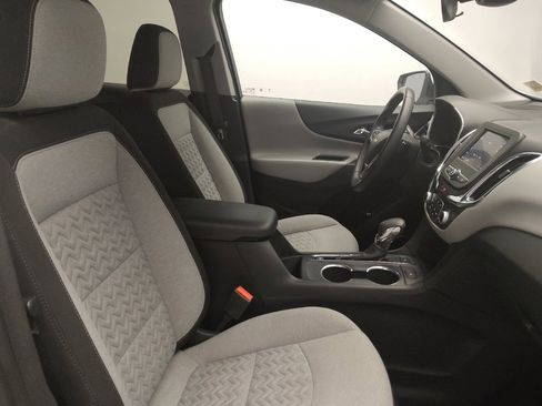 Used 2023 Chevrolet Equinox LT w/ Driver Convenience Package image 21