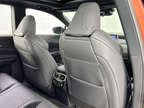 Used 2023 Lexus RX 500h F Sport image 40