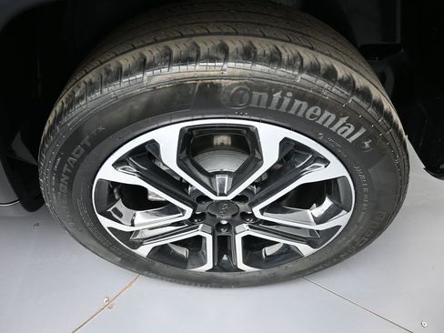 Used 2023 Jeep Compass Limited AWD/4WD image 15