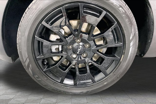 Certified 2022 Kia Telluride SX w/ Nightfall Edition Package AWD/4WD image 31