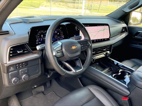 Used 2025 Chevrolet Tahoe LT w/ Comfort Package image 18