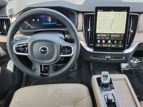 New 2026 Volvo XC90 B6 Plus w/ Protection Package Premier AWD/4WD image 3