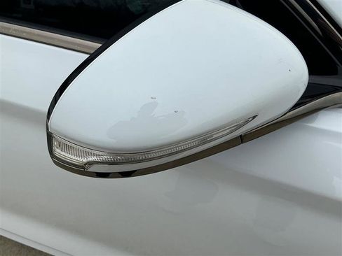 Used 2019 Genesis G70 2.0T Advanced w/ Sport Package image 16