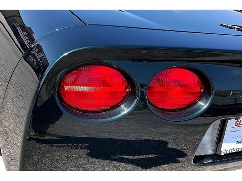 Used 2000 Chevrolet Corvette Convertible w/ Memory Pkg RWD image 30