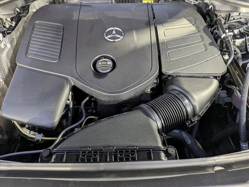 Certified 2025 Mercedes-Benz GLC 300 4MATIC image 22