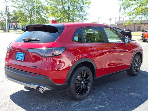 Certified 2026 Honda HR-V Sport image 9