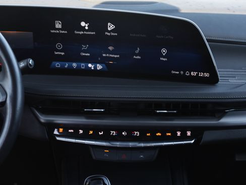 Used 2024 Cadillac XT4 Premium Luxury image 8