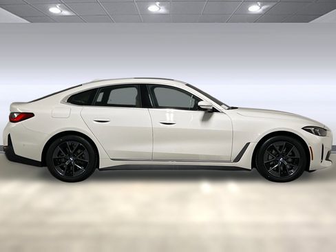 Used 2025 BMW i4 xDrive40i w/ Premium Package AWD/4WD image 8