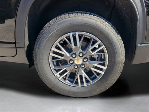 New 2026 Chevrolet Traverse LT image 12