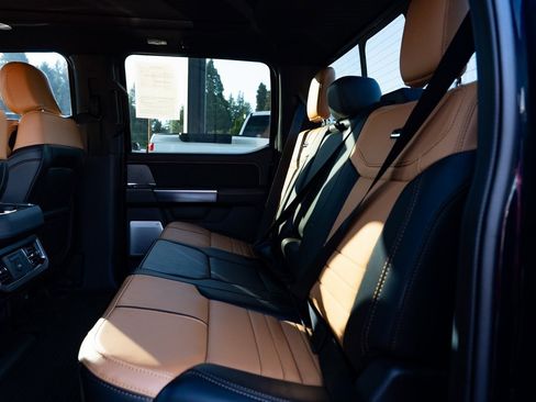 Used 2024 Ford F350 Platinum image 21