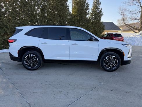 Used 2025 Buick Enclave Sport Touring image 32