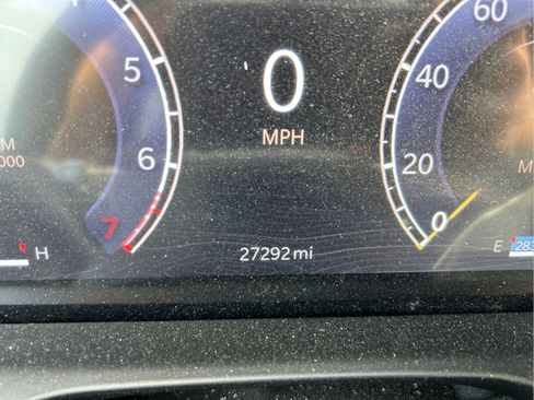 Certified 2025 Jeep Grand Cherokee Altitude AWD/4WD image 27